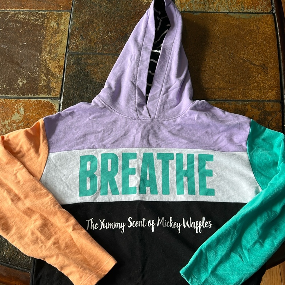 Disney Breathe The Yummy Scent of Mikey’s Waffles size Large